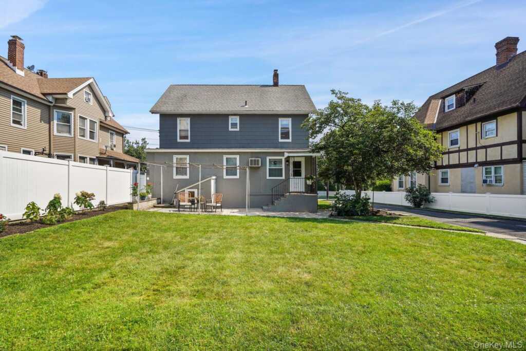 384 Irving Avenue, Rye, NY 10573 - Photo 22 of 30