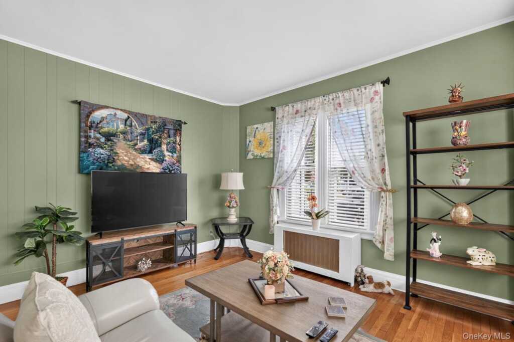 384 Irving Avenue, Rye, NY 10573 - Photo 3 of 30