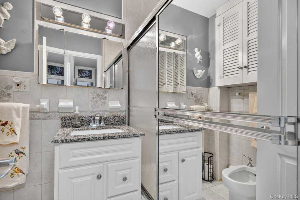 384 Irving Avenue, Rye, NY 10573 - Photo 8 of 30