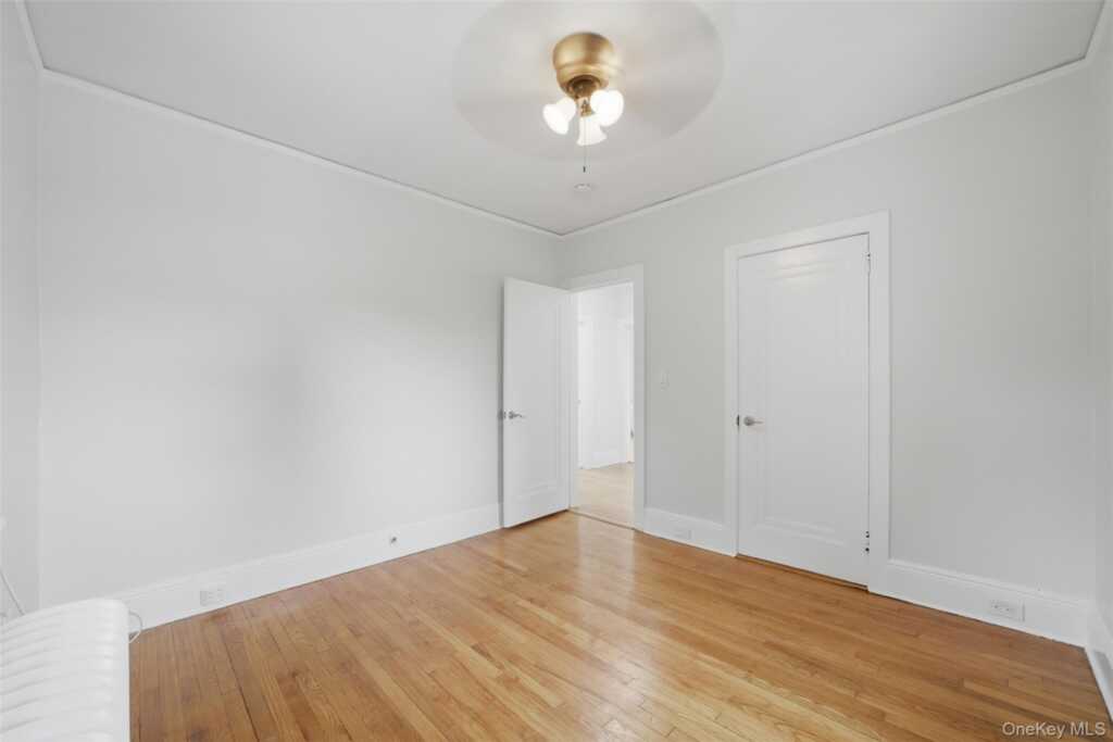 49 Sylvan Place, New Rochelle, NY 10801 - Photo 10 of 23