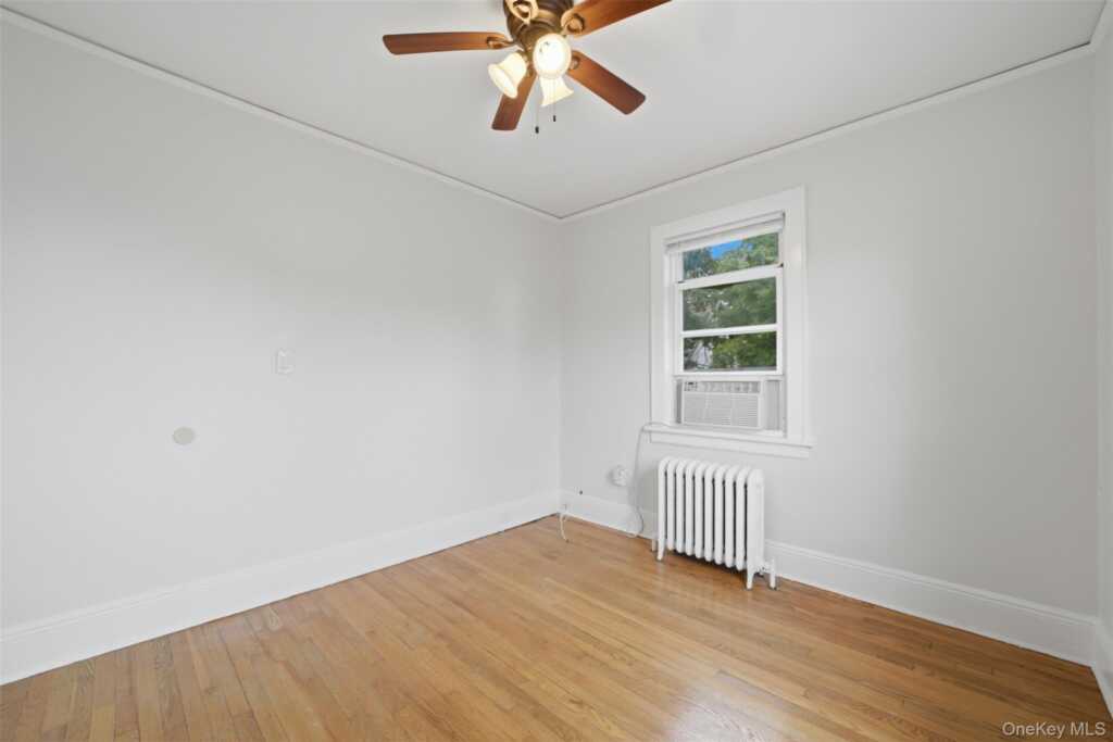 49 Sylvan Place, New Rochelle, NY 10801 - Photo 12 of 23