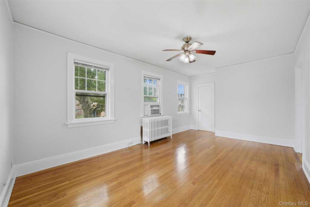 49 Sylvan Place, New Rochelle, NY 10801 - Photo 17 of 23