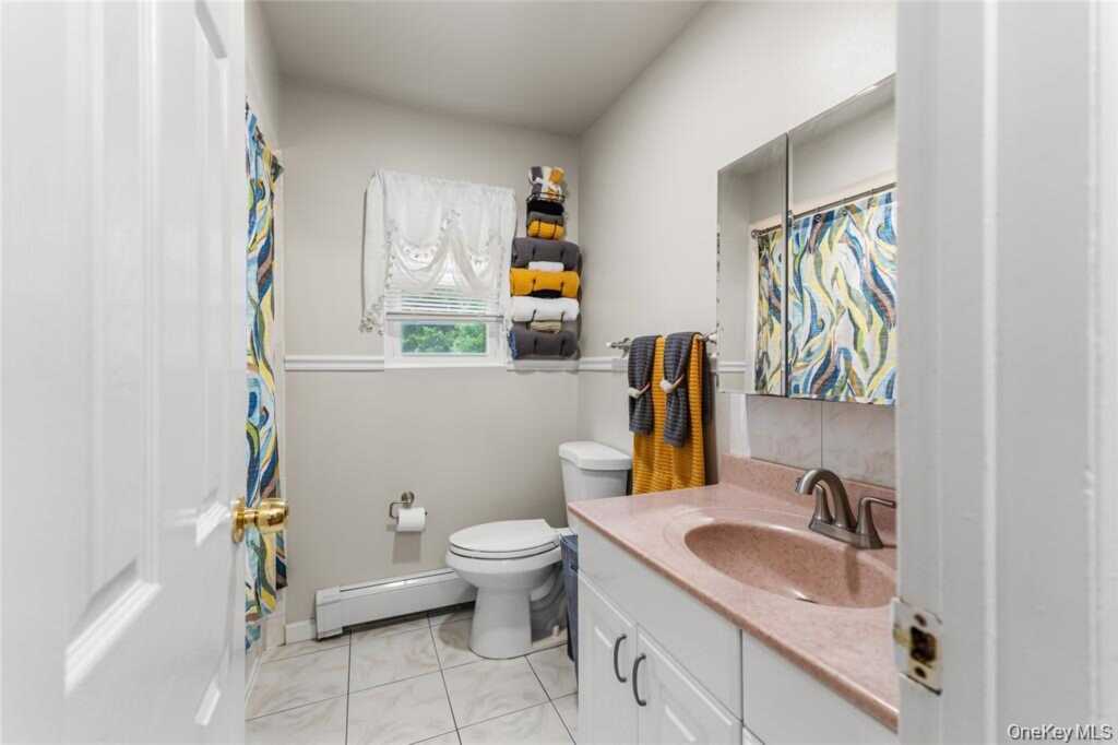 18 Valley Drive, Nanuet, NY 10954 - Photo 21 of 34