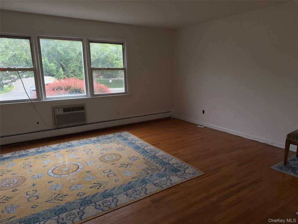 27 Bon Aire Circle, Unit #8301, Suffern, NY 10901 - Photo 4 of 19