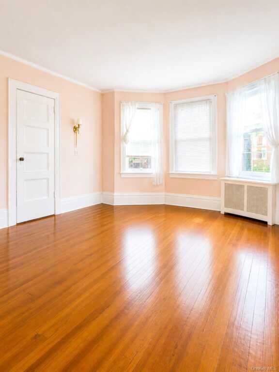 29 The Boulevard, New Rochelle, NY 10801 - Photo 18 of 24