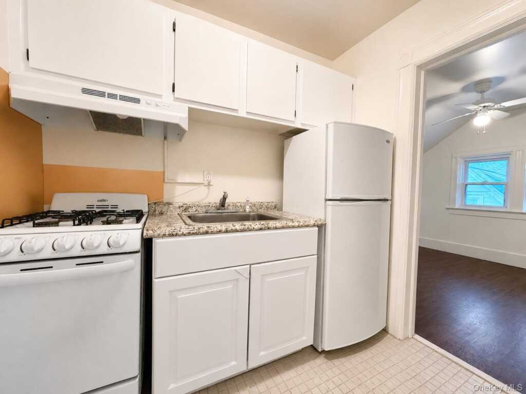 66 N Broadway, Unit #8, Nyack, NY 10960 - Photo 4 of 5