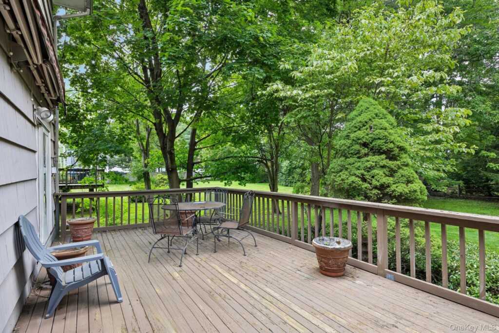 4 Holly Lane, Rye, NY 10573 - Photo 30 of 34