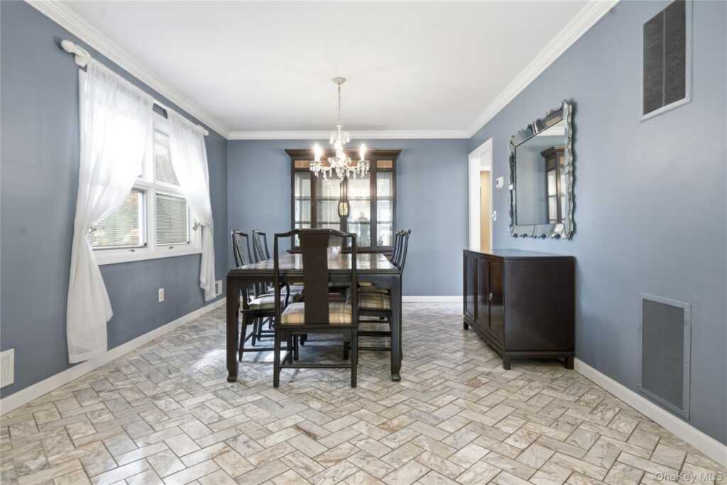 17 Little Brook Lane, New City, NY 10956 - Photo 13 of 41