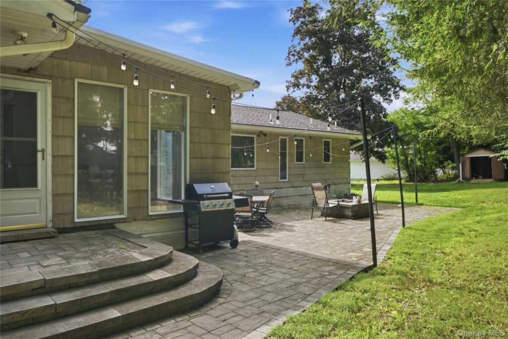 17 Little Brook Lane, New City, NY 10956 - Photo 37 of 41