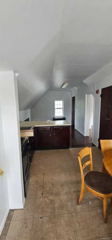 70 Washington Avenue, Unit #3rd Floor Apt, Suffern, NY 10901 - Photo 8 of 9