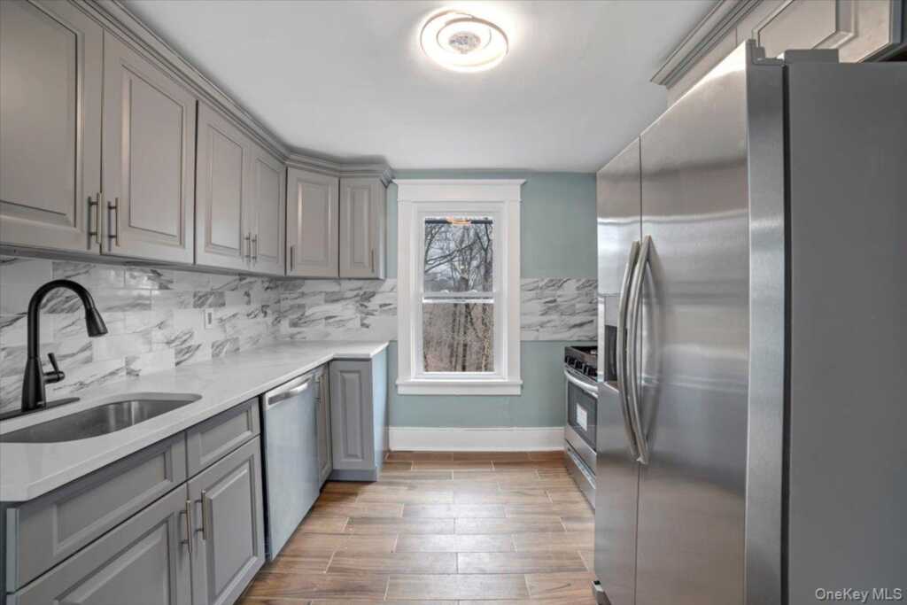 143 Chatterton Parkway, Unit #2nd floor, White Plains, NY 10606 - Photo 2 of 16