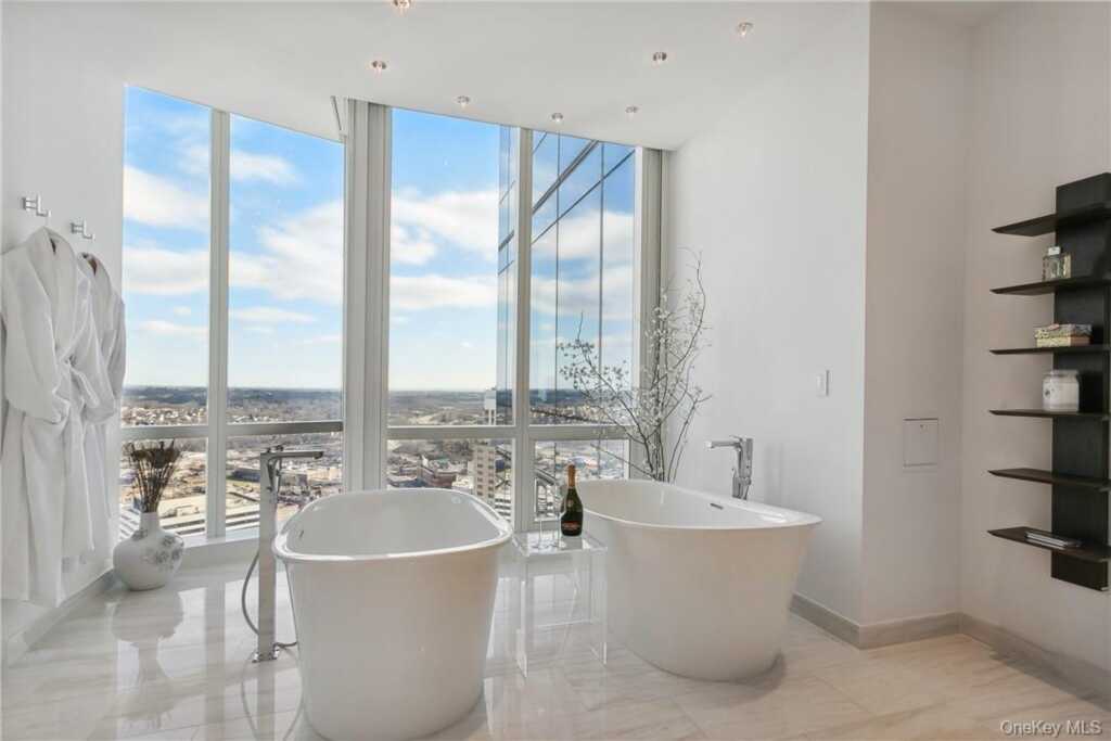 5 Renaissance Square, Unit #PH40C, White Plains, NY 10601 - Photo 14 of 30