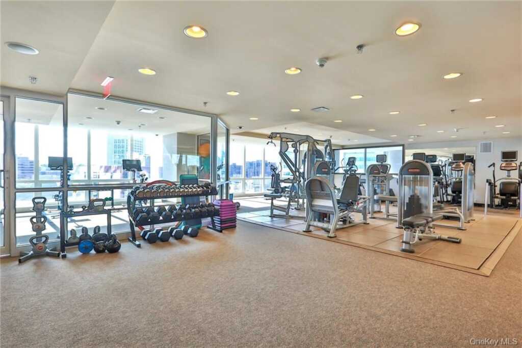 5 Renaissance Square, Unit #PH40C, White Plains, NY 10601 - Photo 26 of 30