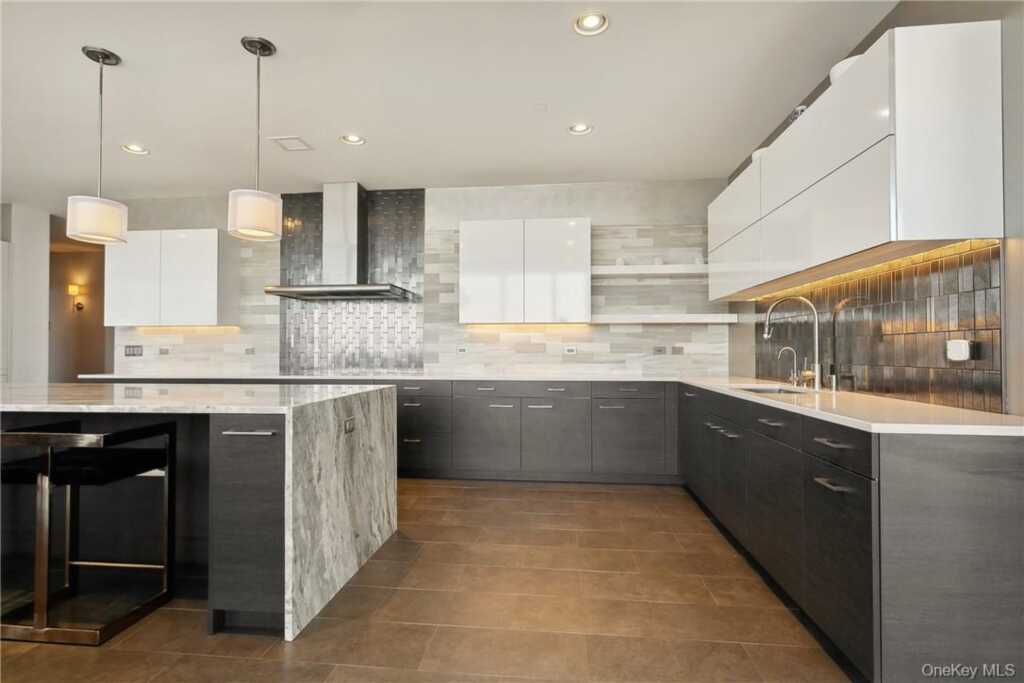 5 Renaissance Square, Unit #PH40C, White Plains, NY 10601 - Photo 5 of 30