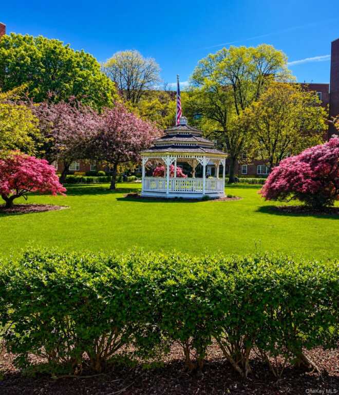 220 Pelham Road, Unit #2H, New Rochelle, NY 10805 - Photo 10 of 10