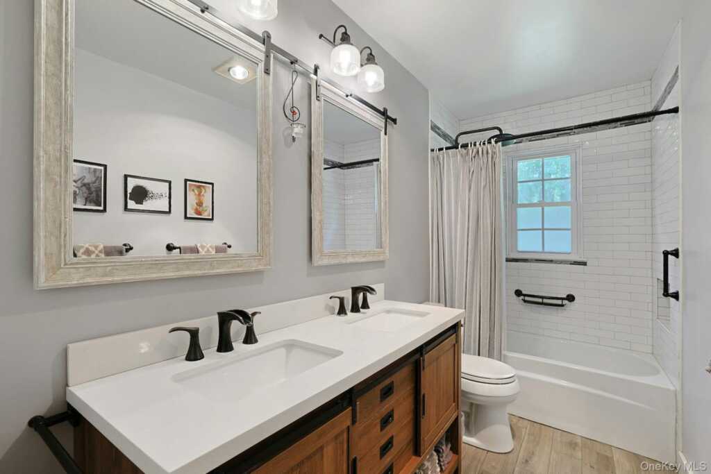 4 Flower Lane, Valley Cottage, NY 10989 - Photo 24 of 43