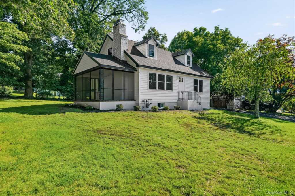 2 Francis Place, Nyack, NY 10960 - Photo 5 of 42