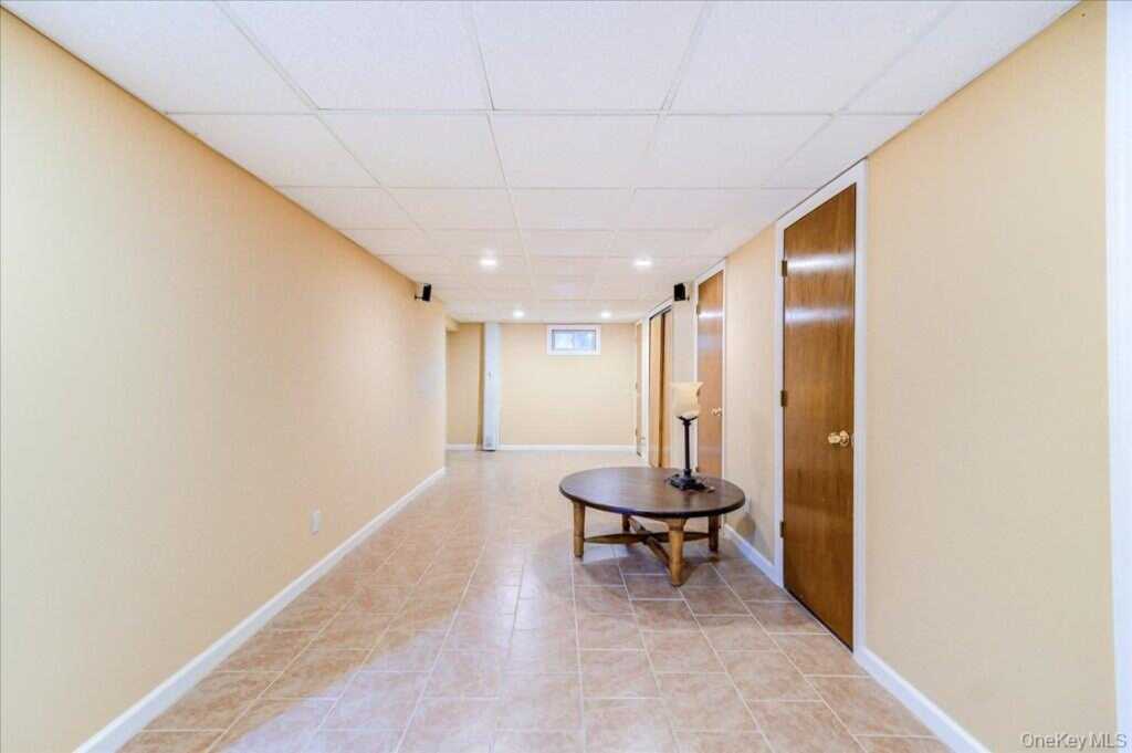 22 Concord Drive, New City, NY 10956 - Photo 24 of 33