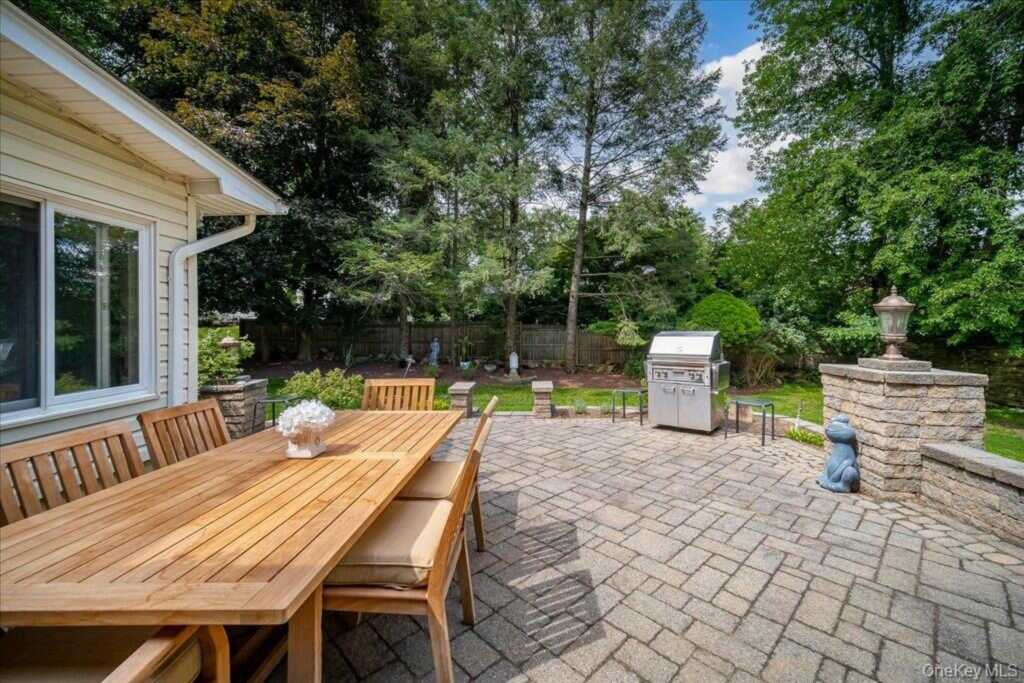 22 Concord Drive, New City, NY 10956 - Photo 29 of 33