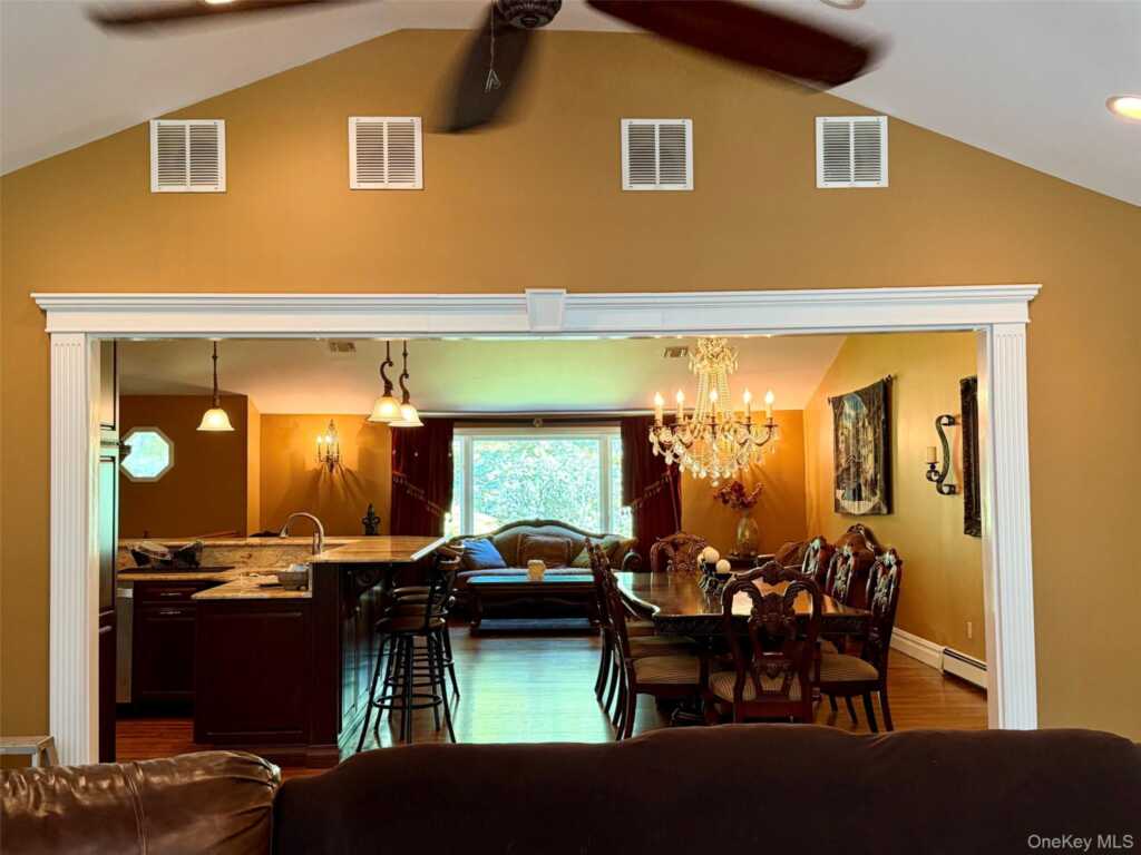 270 Bardonia Road, Nanuet, NY 10954 - Photo 13 of 46