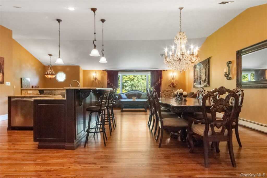 270 Bardonia Road, Nanuet, NY 10954 - Photo 14 of 46