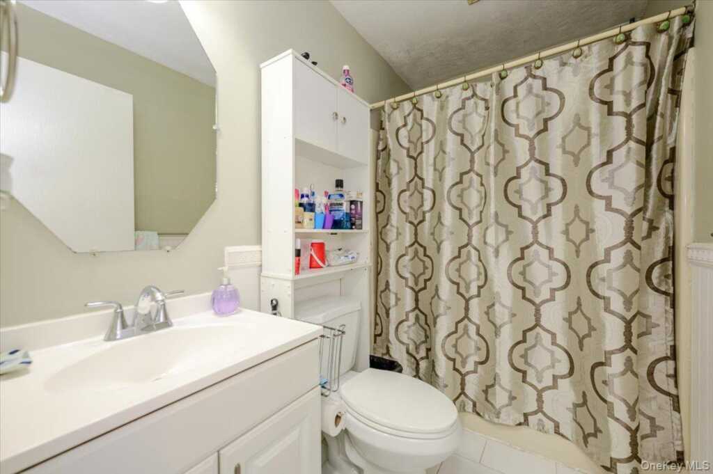 6 Angelo Place, Rye, NY 10573 - Photo 19 of 26