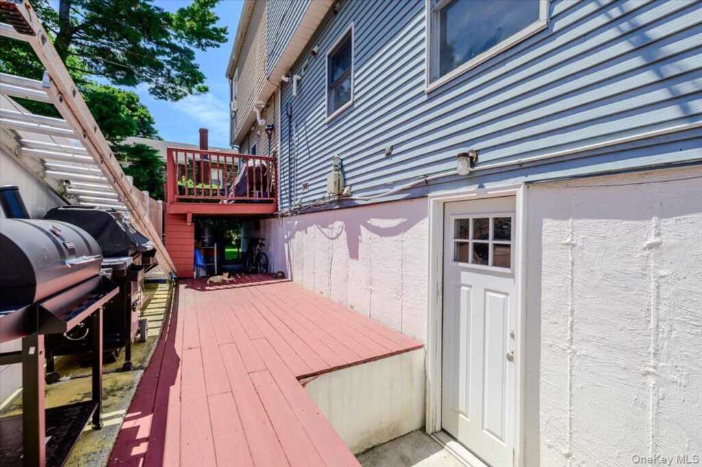 6 Angelo Place, Rye, NY 10573 - Photo 24 of 26