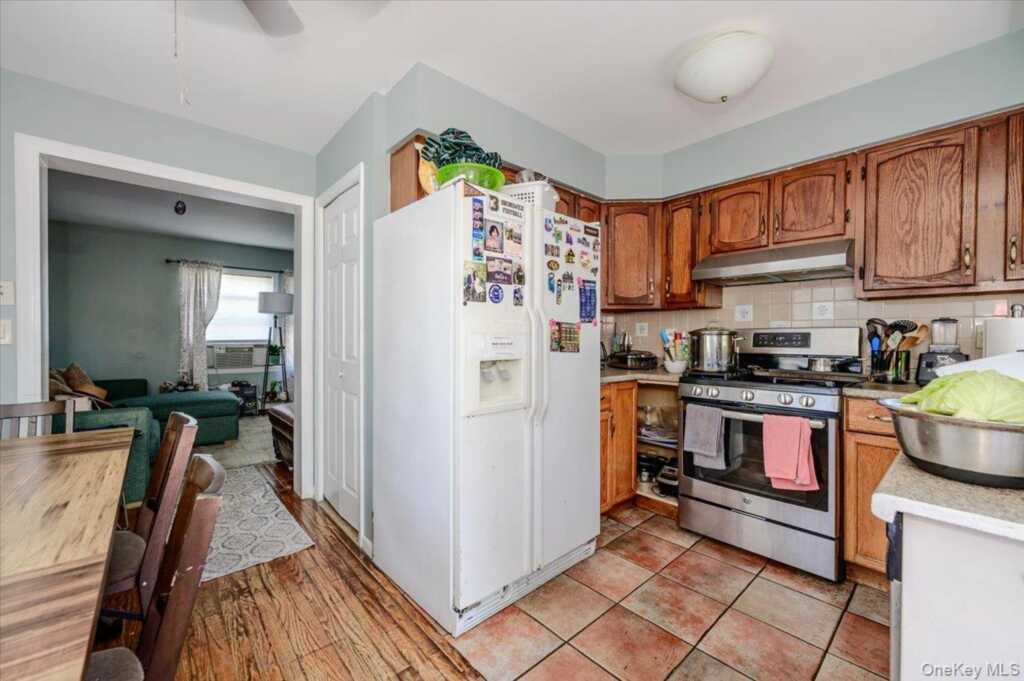 6 Angelo Place, Rye, NY 10573 - Photo 6 of 26