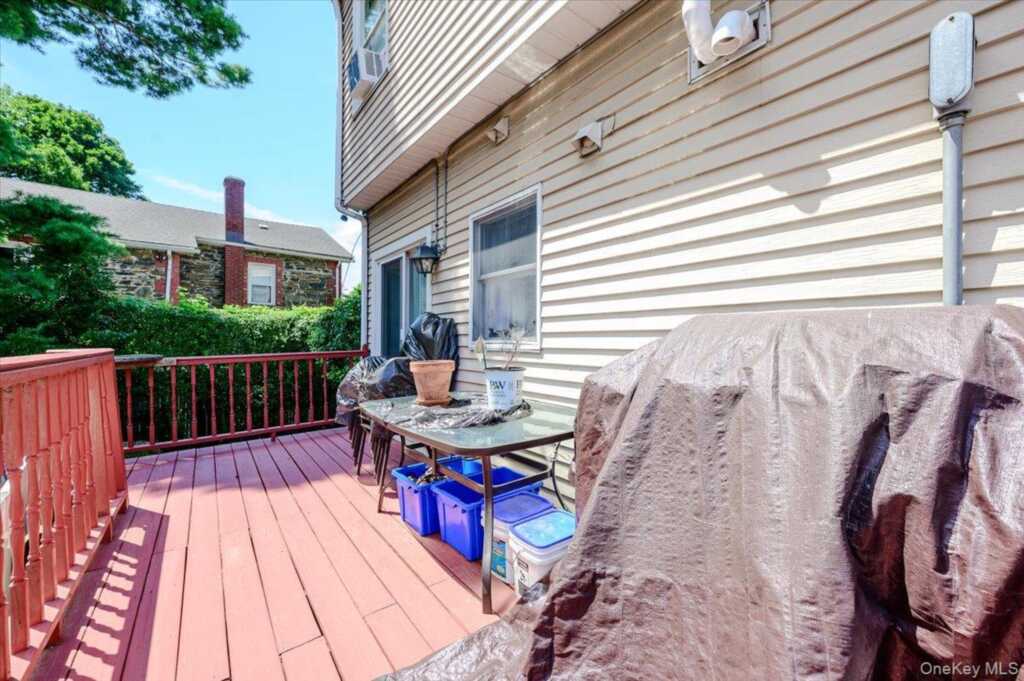 6 Angelo Place, Rye, NY 10573 - Photo 9 of 26