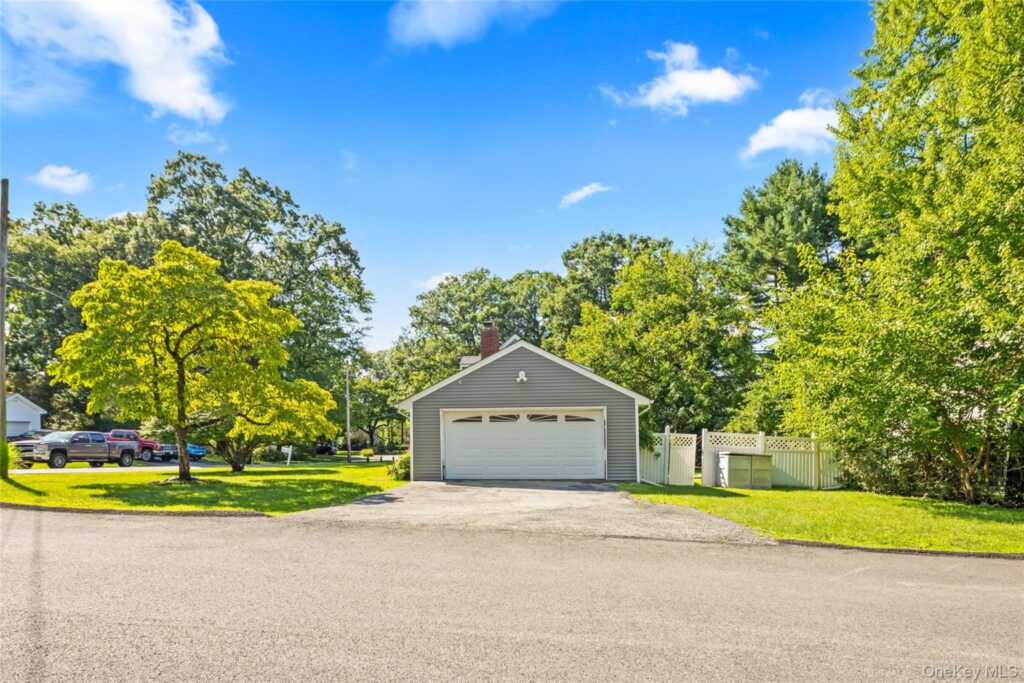 17 Sunset Drive, Suffern, NY 10901 - Photo 33 of 39