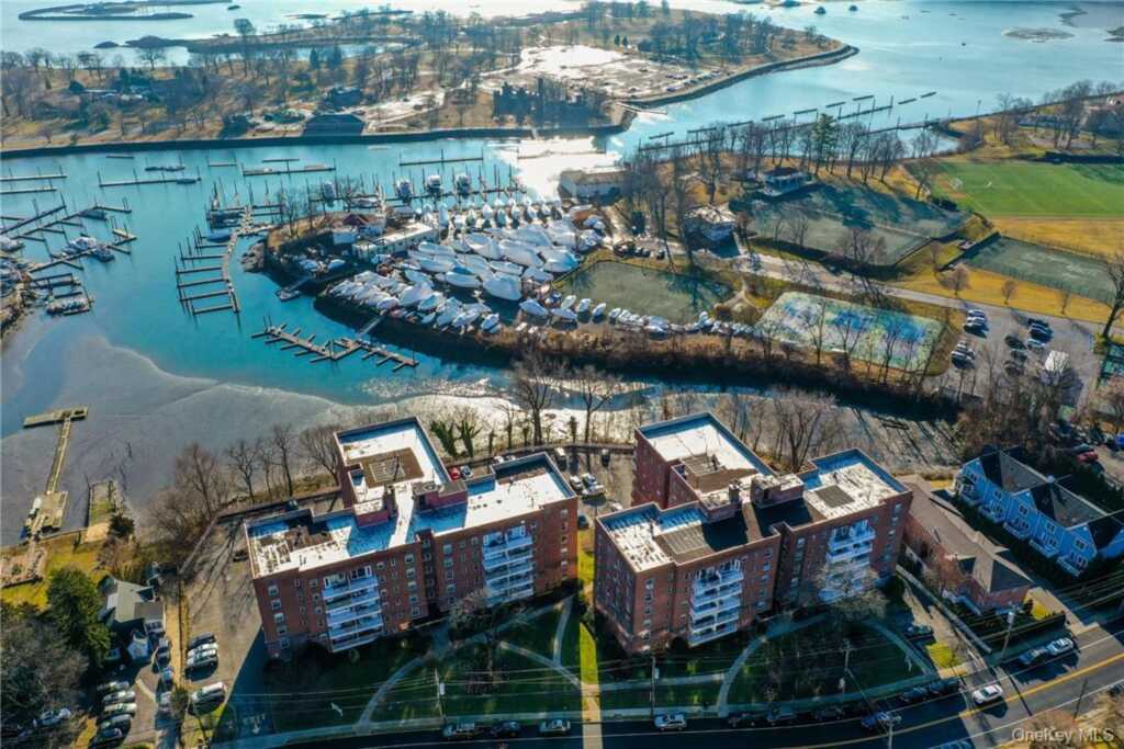 730 Pelham Road, Unit #2D, New Rochelle, NY 10805