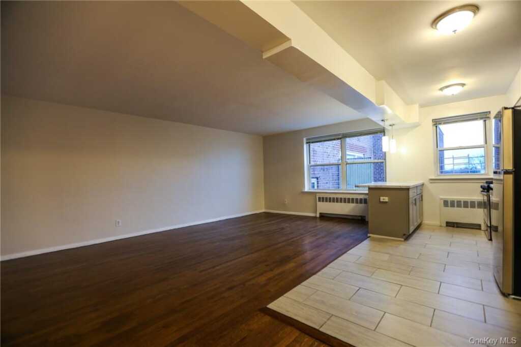 730 Pelham Road, Unit #2D, New Rochelle, NY 10805 - Photo 5 of 21