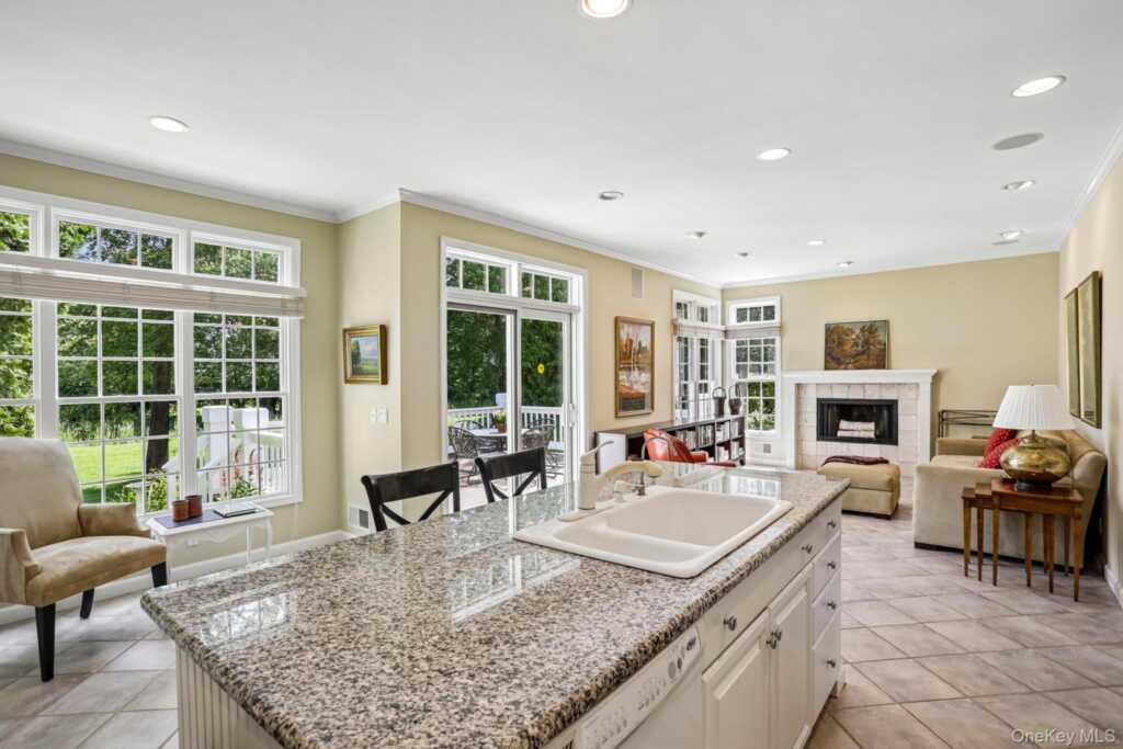 15 Doral Greens Drive, Rye, NY 10573 - Photo 13 of 39