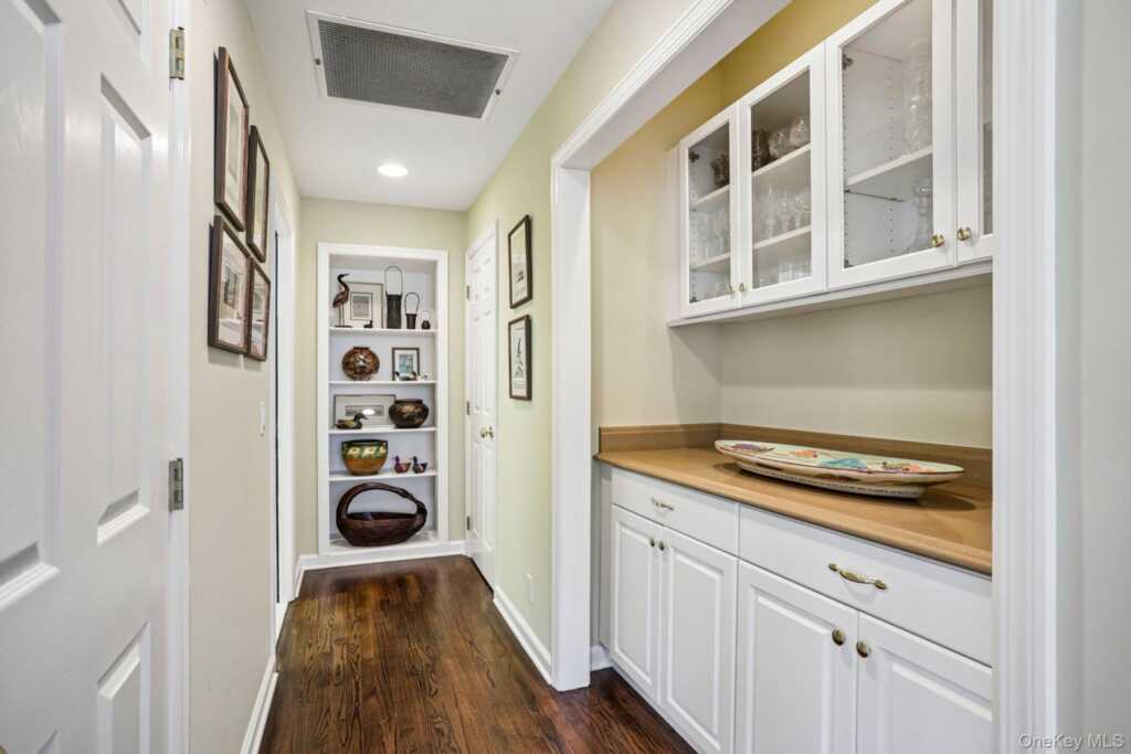 15 Doral Greens Drive, Rye, NY 10573 - Photo 15 of 39