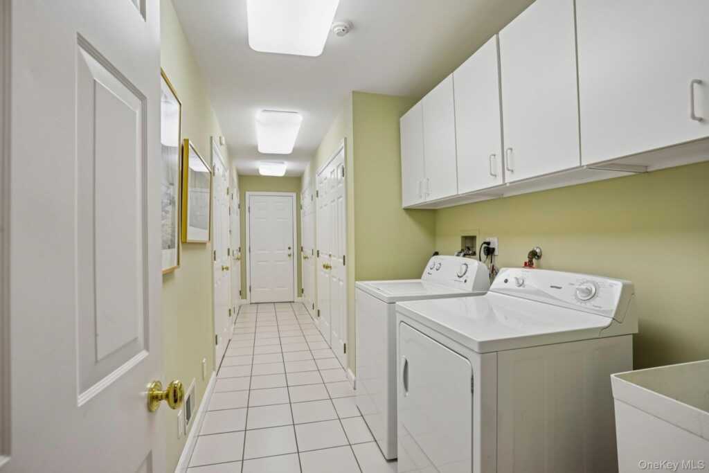 15 Doral Greens Drive, Rye, NY 10573 - Photo 17 of 39