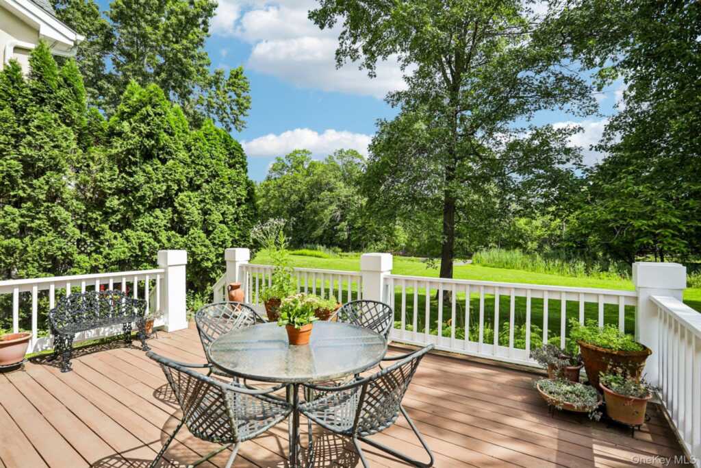 15 Doral Greens Drive, Rye, NY 10573 - Photo 29 of 39