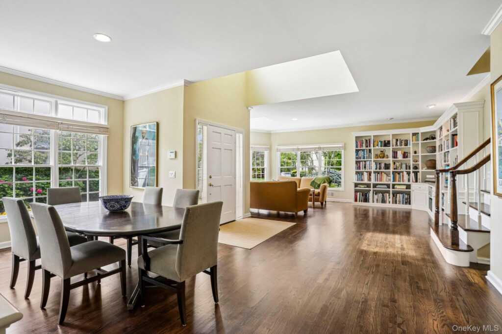 15 Doral Greens Drive, Rye, NY 10573 - Photo 4 of 39