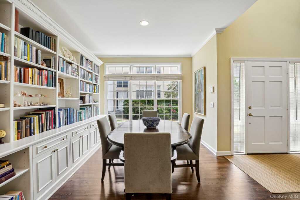15 Doral Greens Drive, Rye, NY 10573 - Photo 5 of 39