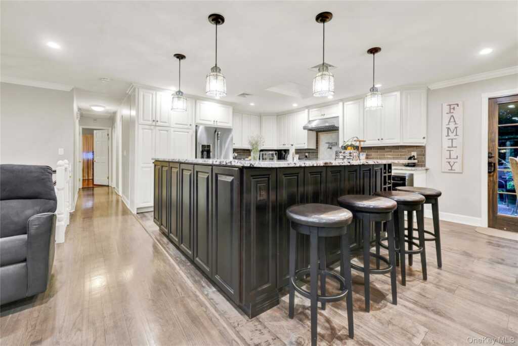 34 Strathmore Drive, New City, NY 10956 - Photo 13 of 47