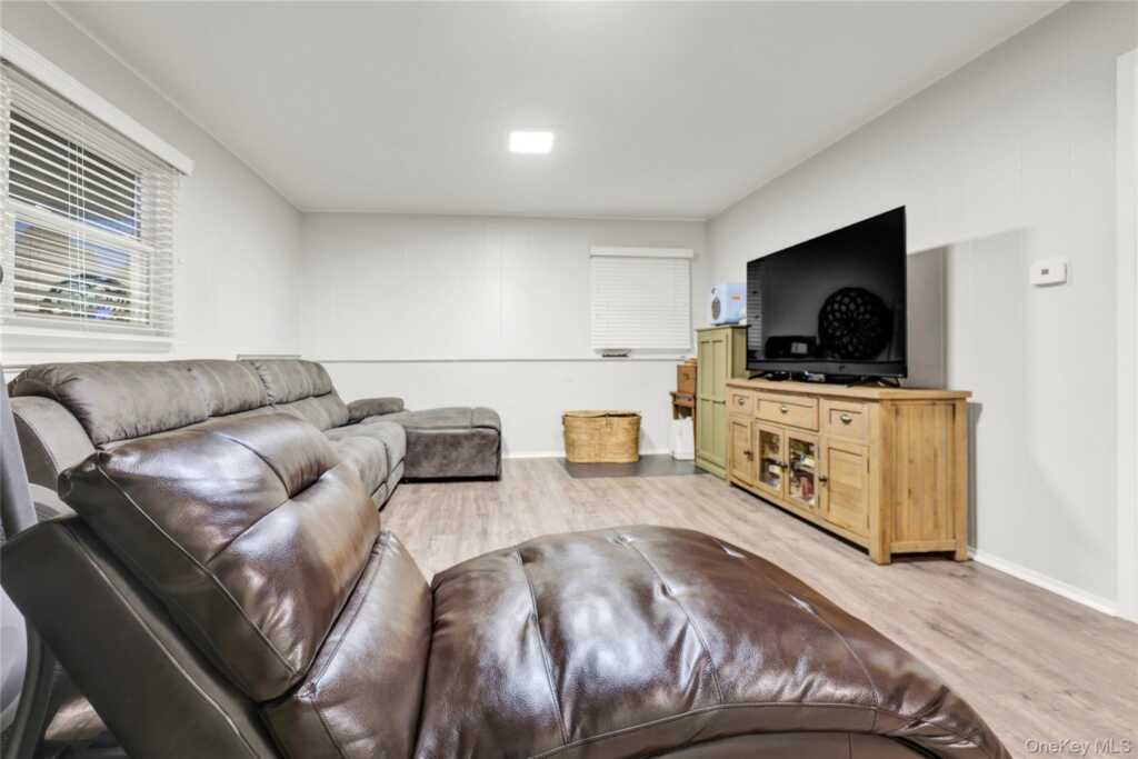 34 Strathmore Drive, New City, NY 10956 - Photo 18 of 47