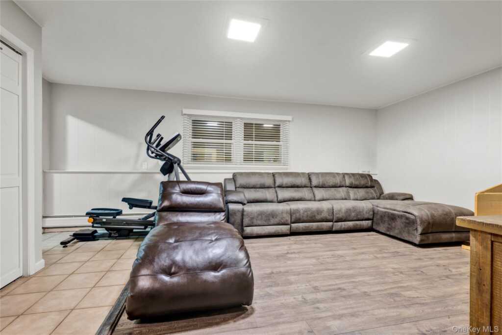 34 Strathmore Drive, New City, NY 10956 - Photo 19 of 47