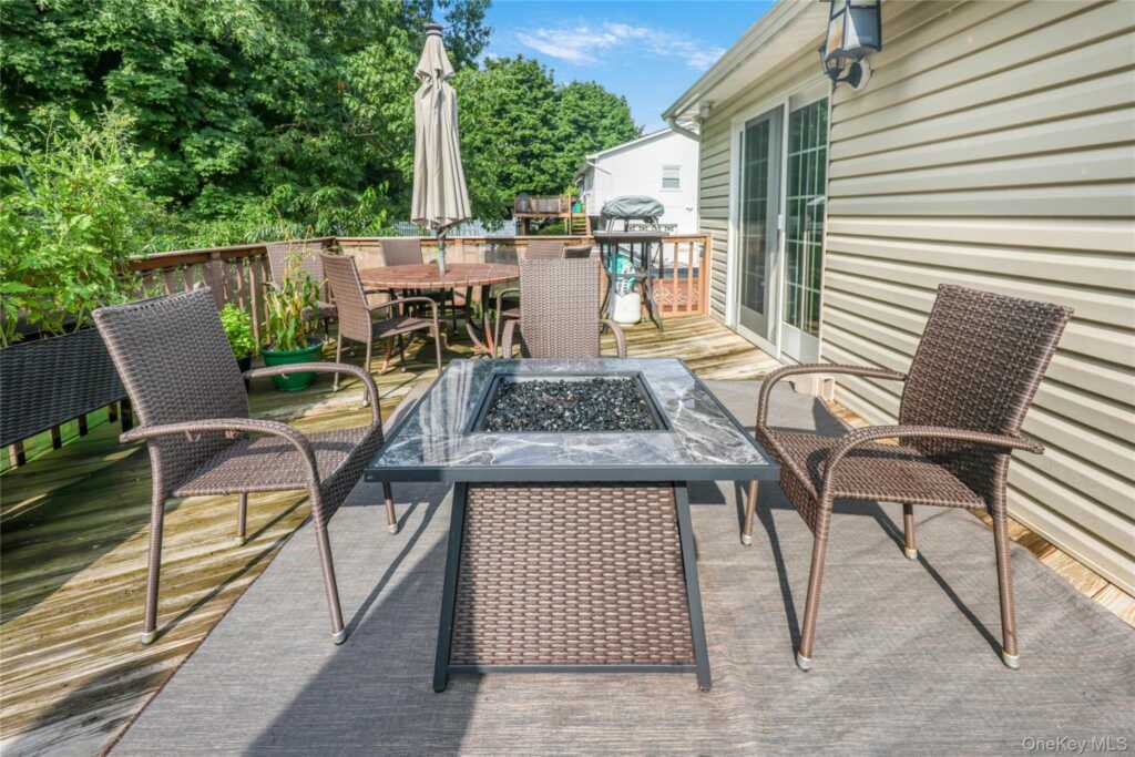 34 Strathmore Drive, New City, NY 10956 - Photo 32 of 47