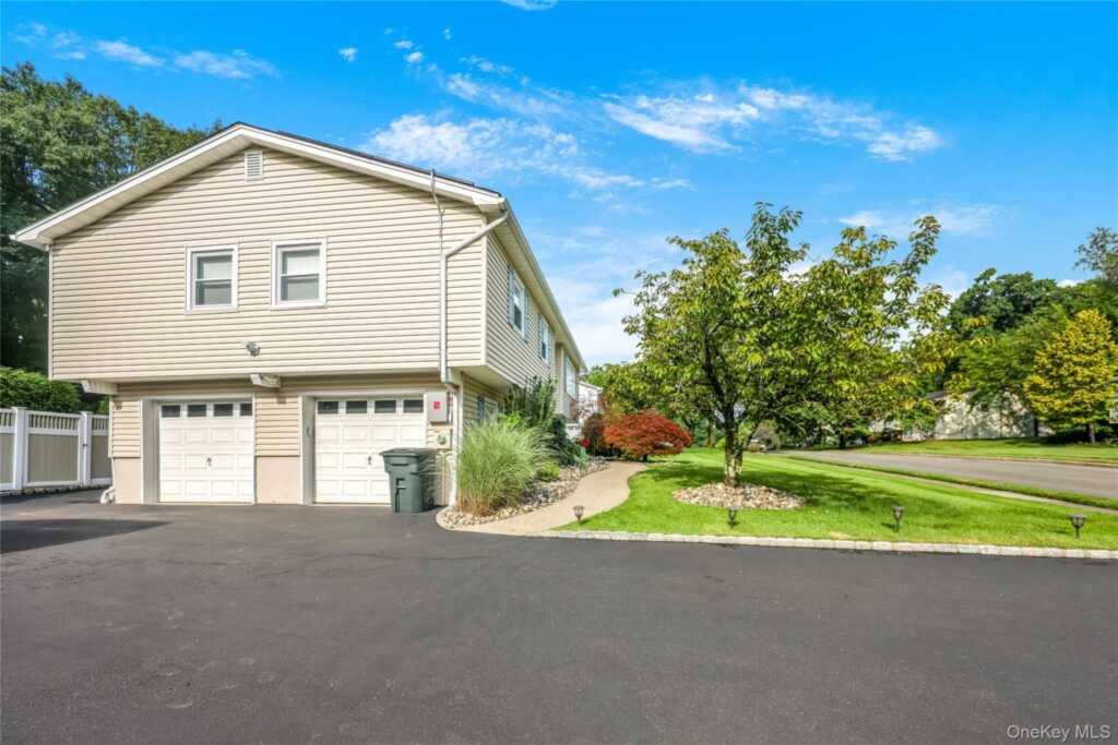 34 Strathmore Drive, New City, NY 10956 - Photo 36 of 47