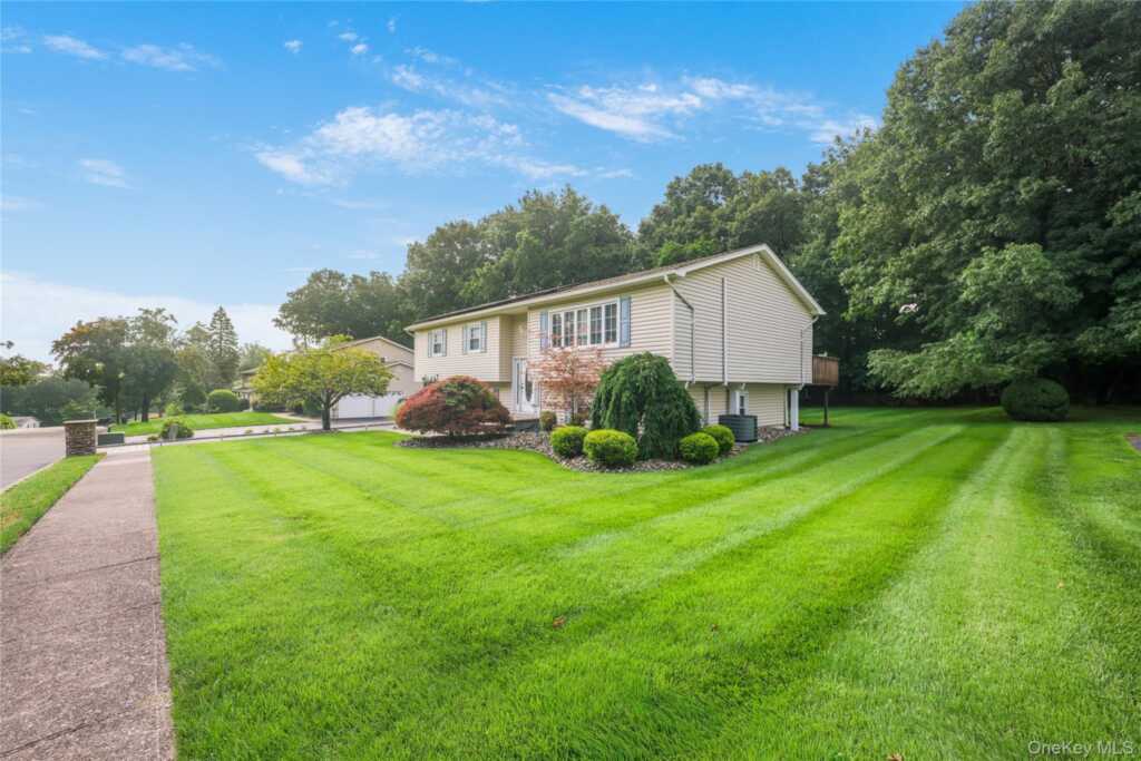 34 Strathmore Drive, New City, NY 10956 - Photo 45 of 47