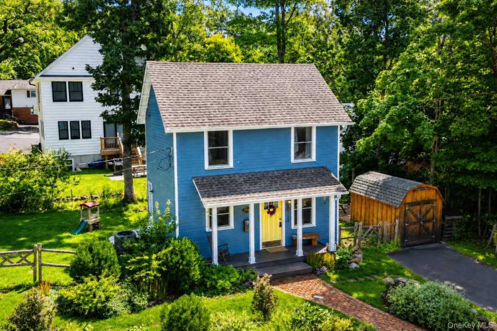 9 Willow Avenue, Nyack, NY 10960 - Photo 3 of 23