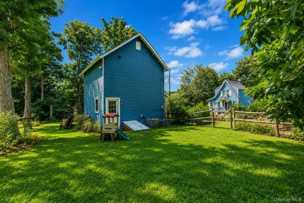 9 Willow Avenue, Nyack, NY 10960 - Photo 4 of 23