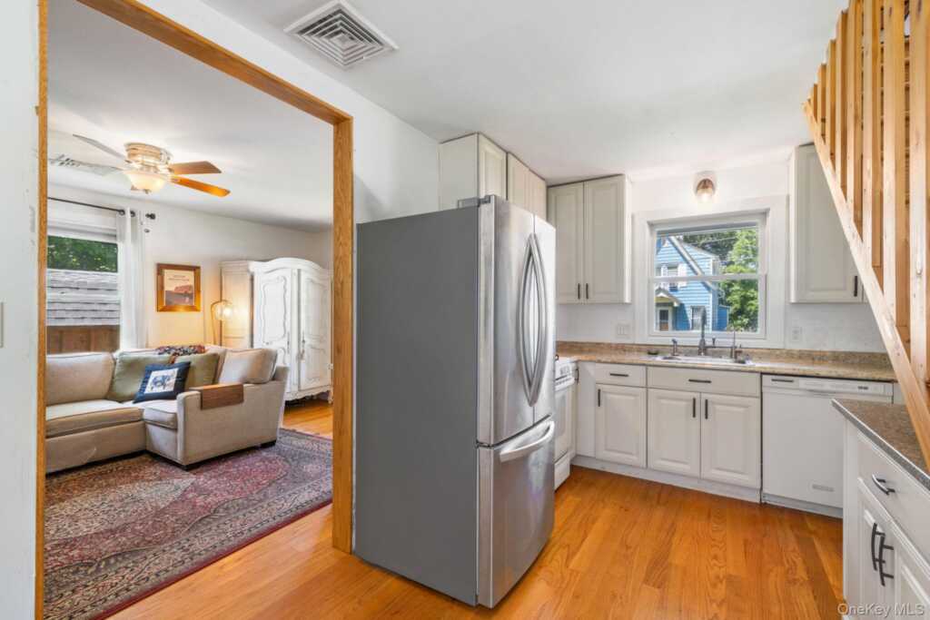 9 Willow Avenue, Nyack, NY 10960 - Photo 7 of 23