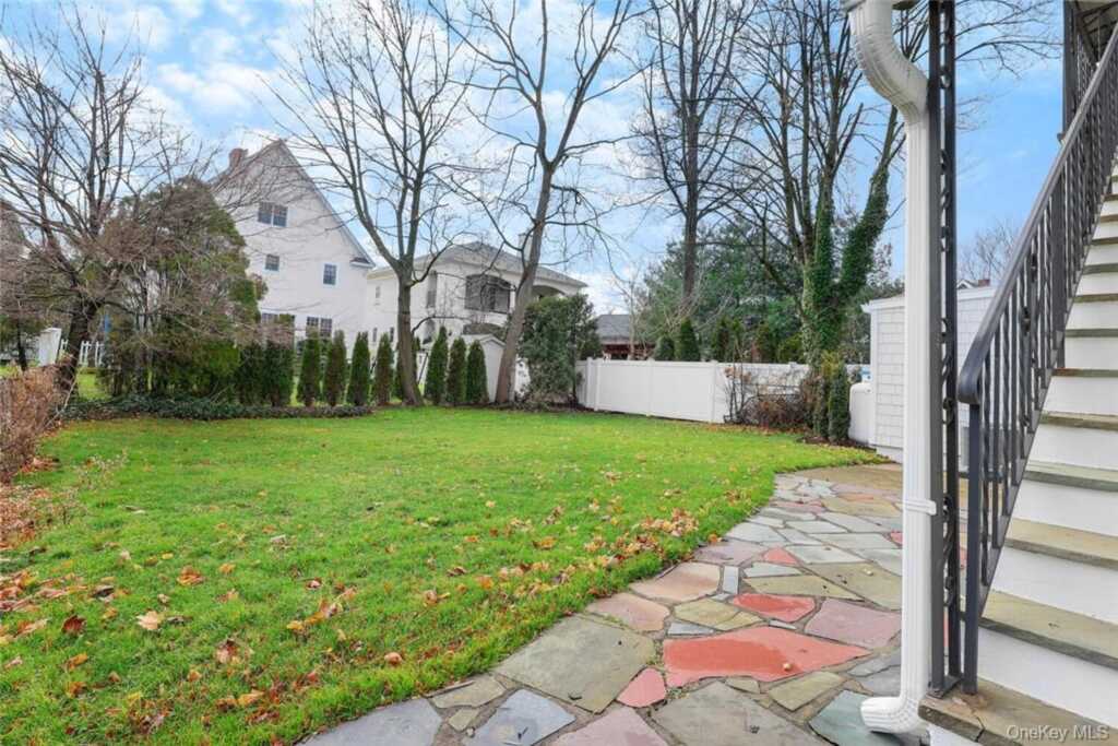 517 Walnut Street, Unit #A, Rye, NY 10543 - Photo 33 of 36