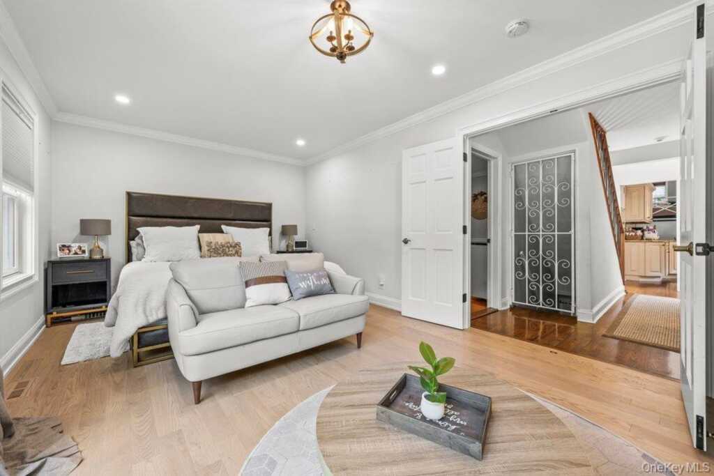 457 Pinebrook Boulevard, New Rochelle, NY 10804 - Photo 26 of 42