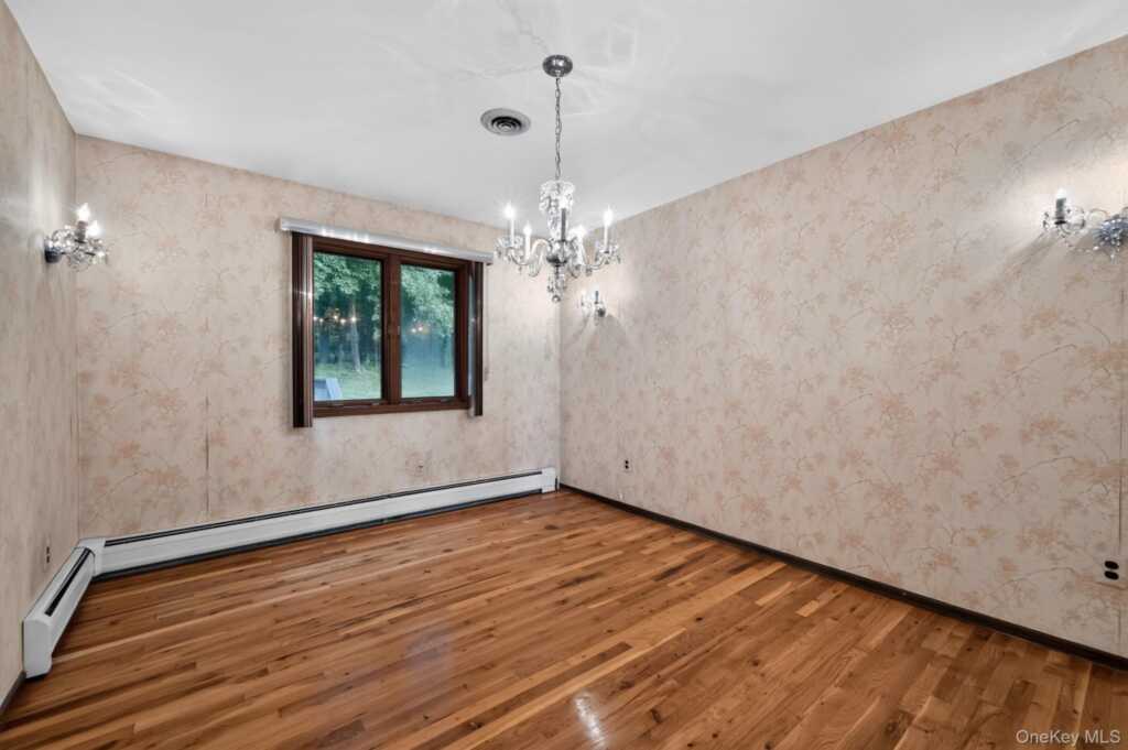 211 Waters Edge, Valley Cottage, NY 10989 - Photo 15 of 29